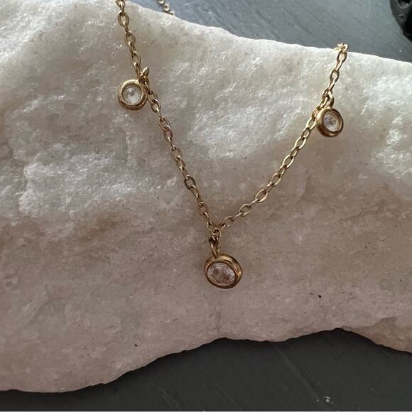 925 Sterling Silver Dainty Gold Tone CZ Circle Necklace - Picture 1 of 8